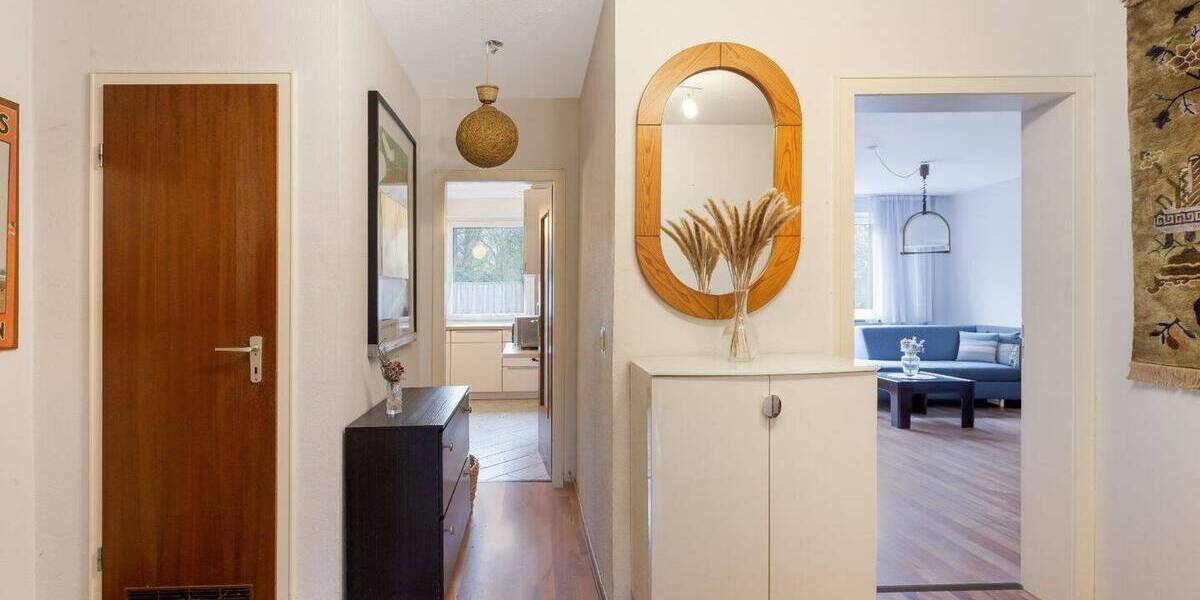 Etagenwohnung Köln Deutz - 3 Zimmer, 85 m&sup2;, 365.000&euro; | Angebot:26401853