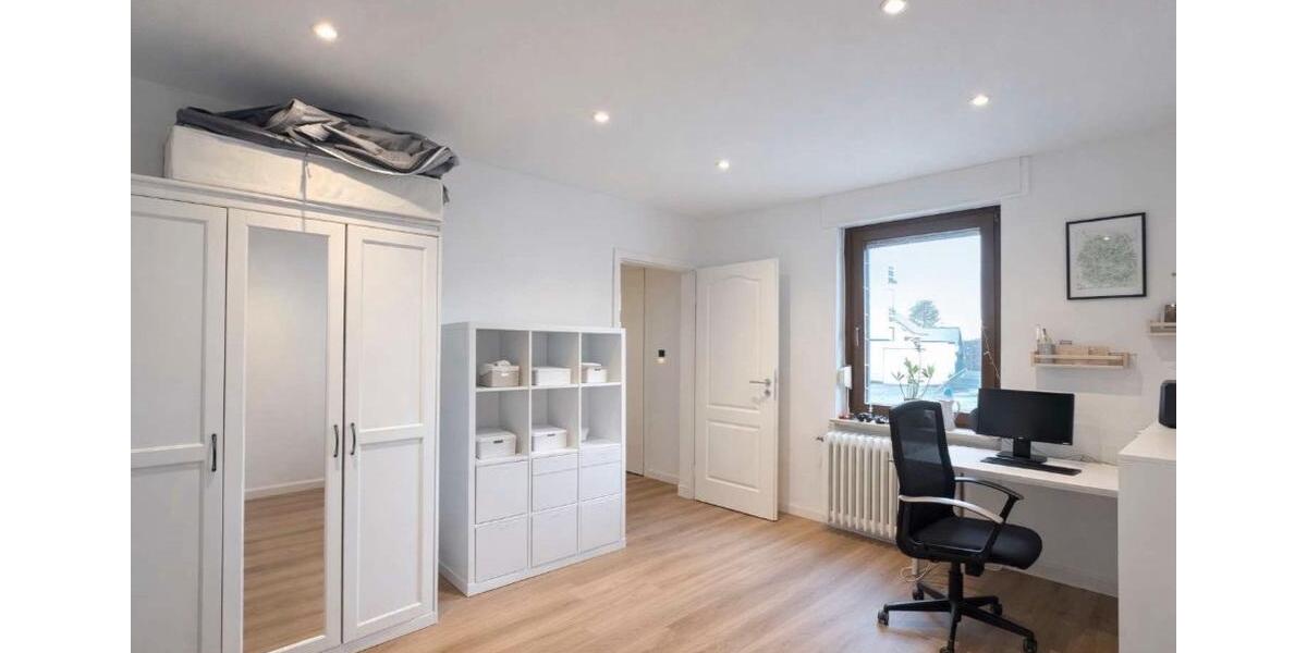 Doppelhaushälfte Siegburg - 8 Zimmer, 161 m&sup2;, 549.000&euro; | Angebot:27232111