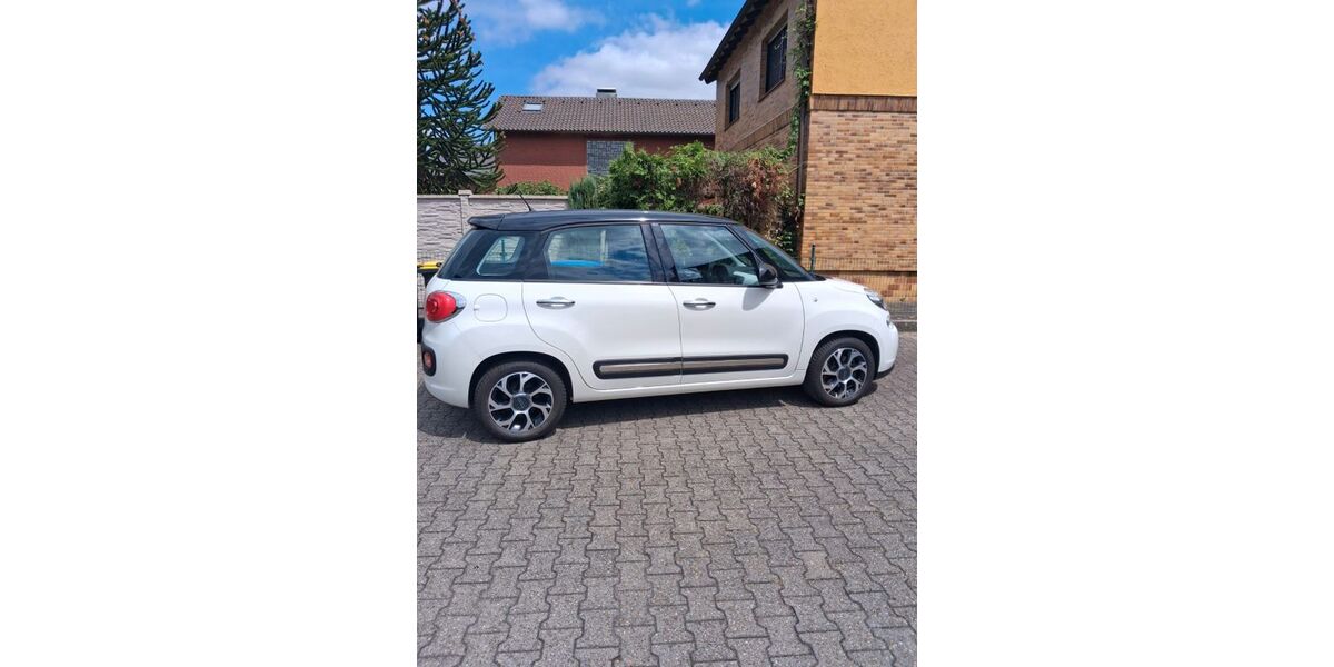 Fiat 500L 25.000 km 8.899 &euro; Bergheim 50129