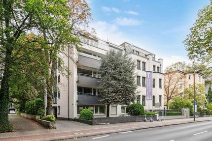 Helle 2-Zimmer-Penthouse-Wohnung in Köln-Lindenthal zu vermieten