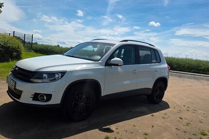 VW Tiguan 95.783 km 14.200 &euro; Troisdorf 53844