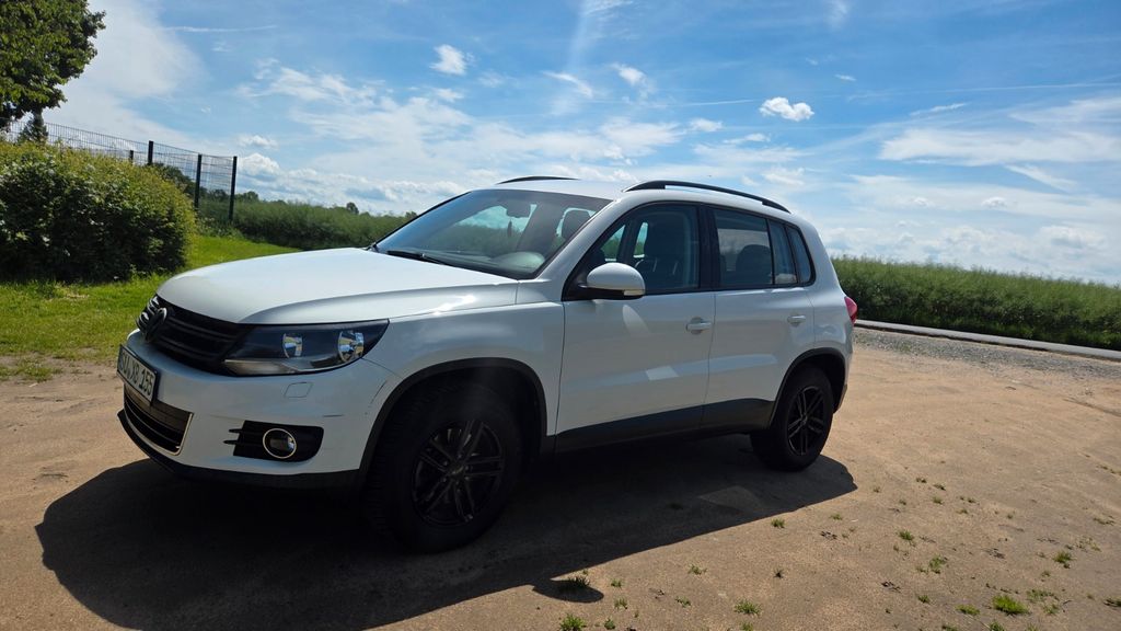 VW Tiguan 95.783 km 14.200 &euro; Troisdorf 53844