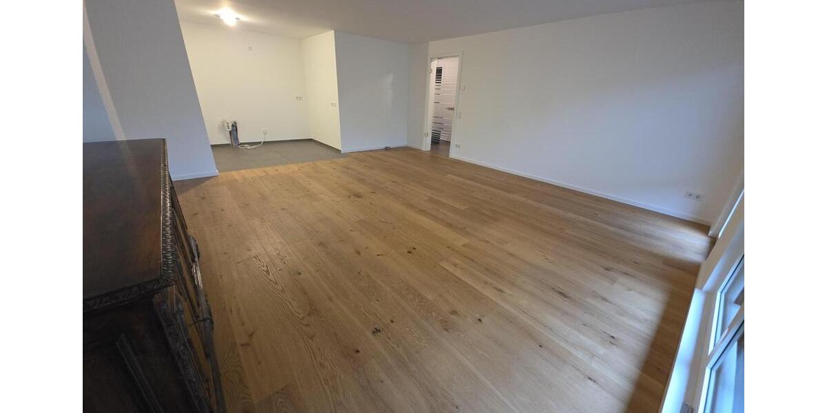 Etagenwohnung Hilden Forstbach - 3 Zimmer, 110 m&sup2;, 1.590&euro; | Angebot:26364638