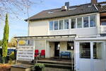 Charmantes Zweifamilienhaus mit großem Garten