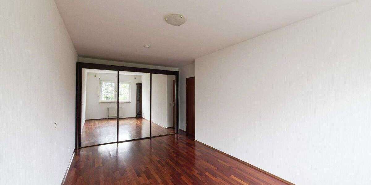 Etagenwohnung Köln Urbach - 3 Zimmer, 87 m&sup2;, 1.300&euro; | Angebot:25733301