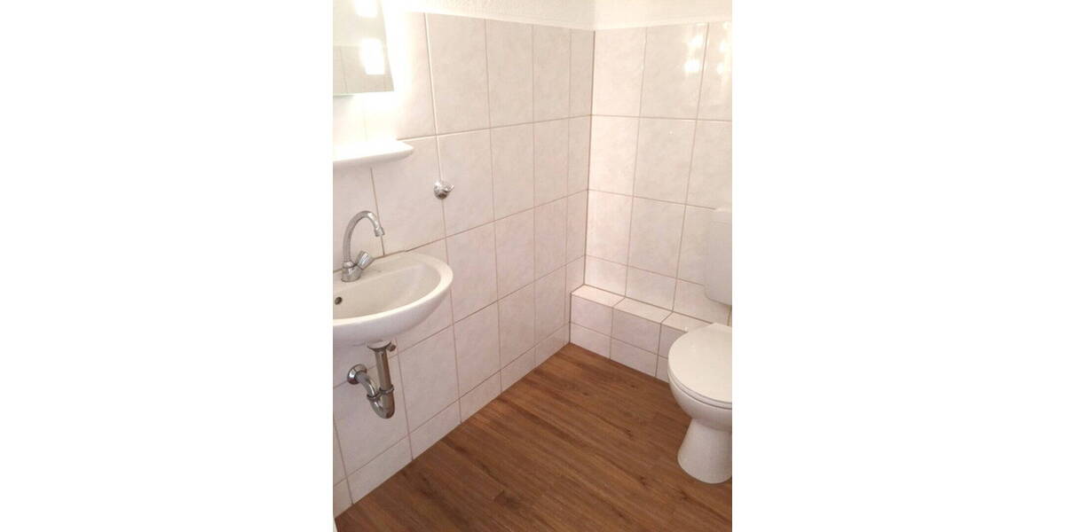 Etagenwohnung Siegburg Dreesch - 3 Zimmer, 105 m&sup2;, 1.195&euro; | Angebot:26801706