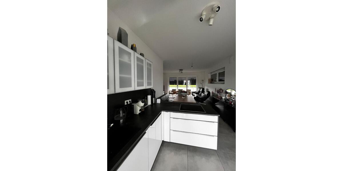 4 Zimmer Wohnung mit Balkon in 50181 Bedburg zimmer