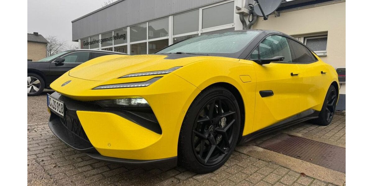 Lotus Emeya 5.000 km 129.980 &euro; Köln 50829