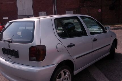 VW Polo 34.000 km 2.300 &euro; Leverkusen 51370