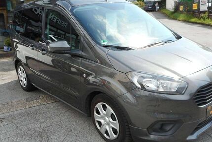 Ford Tourneo Courier 62.800 km 14.750 &euro; Solingen 42653