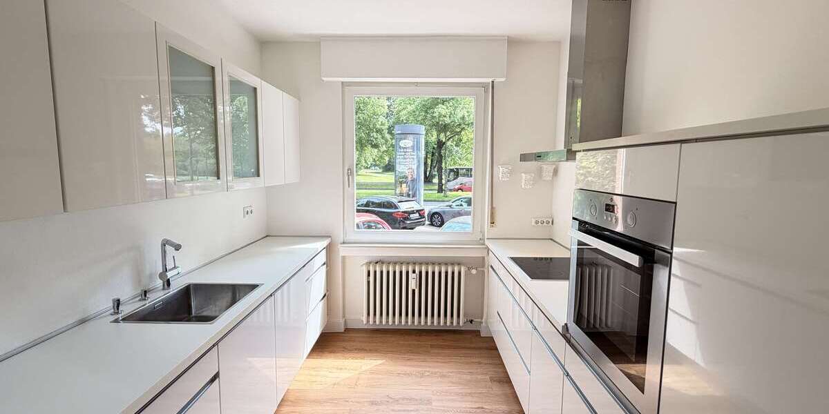 Etagenwohnung Köln Lindenthal - 2 Zimmer, 85 m&sup2;, 1.530&euro; | Angebot:26539445