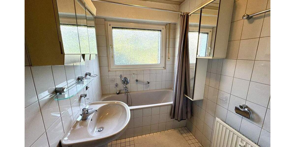 Mehrfamilienhaus, Wohnhaus Leverkusen Steinbüchel - 5 Zimmer, 159 m&sup2;, 535.000&euro; | Angebot:25601153