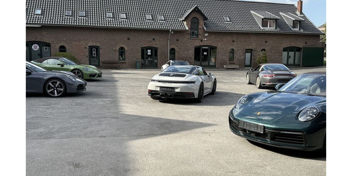Porsche 992 7.800 km 189.790 &euro; Frechen (bei Köln) 50226