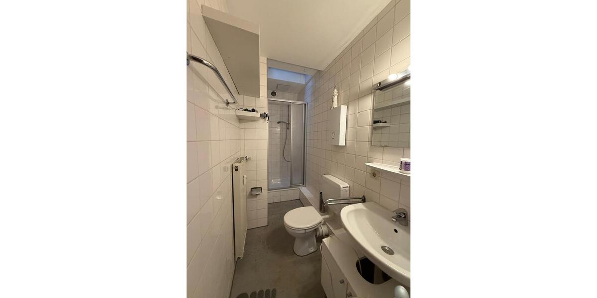 Dachgeschoßwohnung Bonn Tannenbusch - 3 Zimmer, 58 m&sup2;, 1.000&euro; | Angebot:26067705