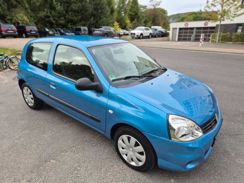 Renault Clio 67.400 km 2.200 € Bonn 53113