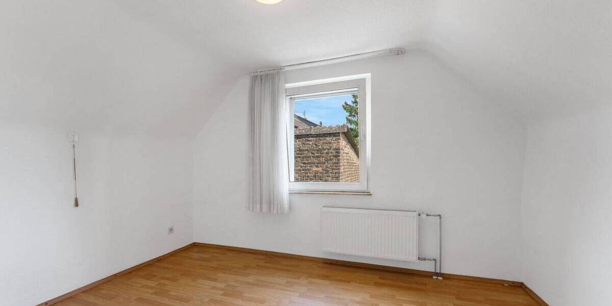 Einfamilienhaus Köln Immendorf - 5 Zimmer, 100 m&sup2;, 299.000&euro; | Angebot:23955221