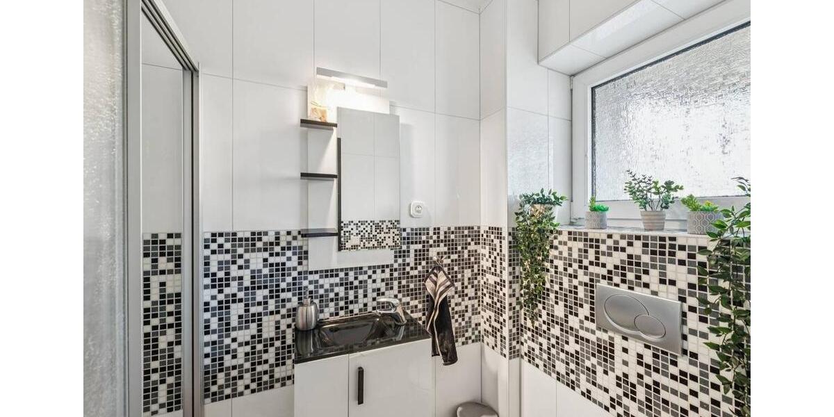 Reihenhaus Dormagen Hackenbroich - 6 Zimmer, 107 m&sup2;, 465.000&euro; | Angebot:27617885