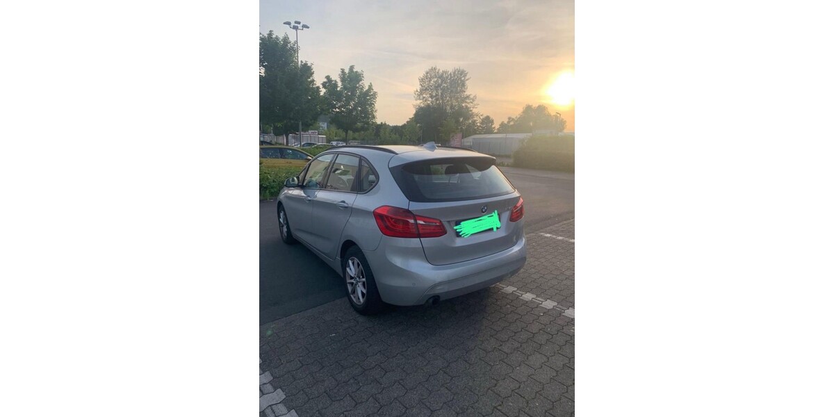 BMW 218 150.000 km 7.000 € Bonn 53111
