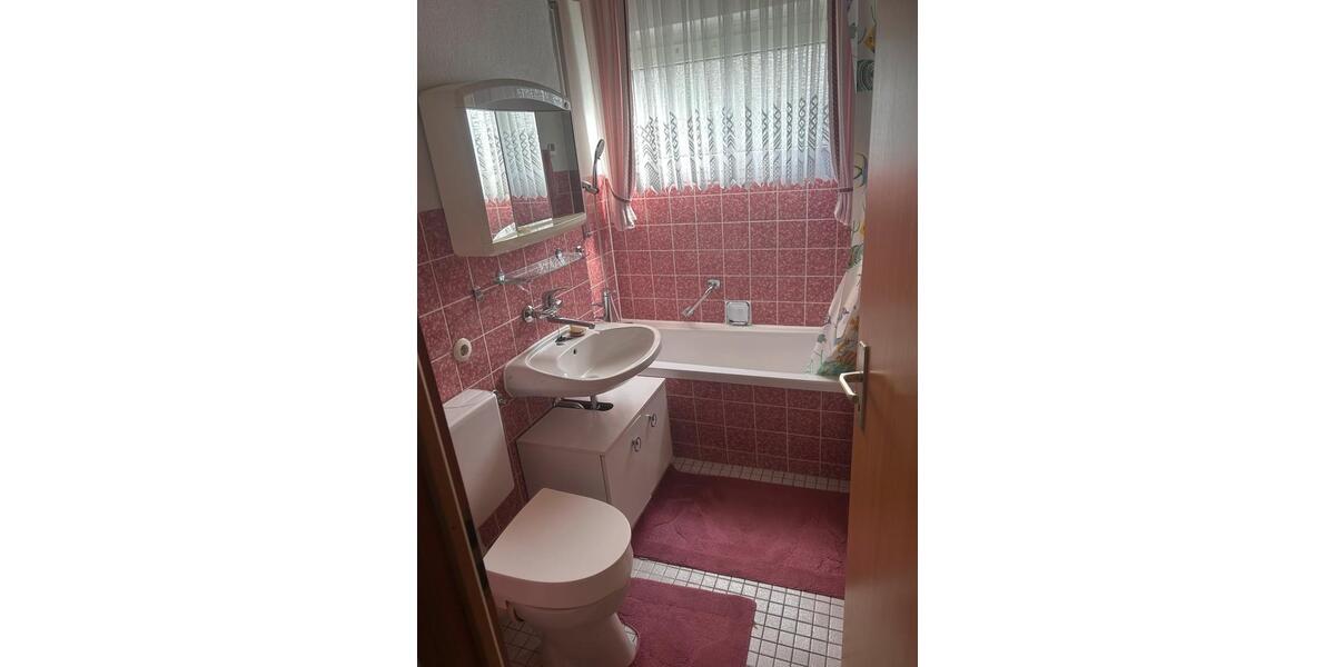 Etagenwohnung Bergheim Ahe - 3 Zimmer, 68 m&sup2;, 1.088&euro; | Angebot:25396355