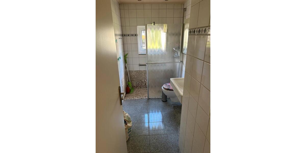Erdgeschoßwohnung Bonn Friesdorf - 3 Zimmer, 65 m&sup2;, 1.100&euro; | Angebot:25231580