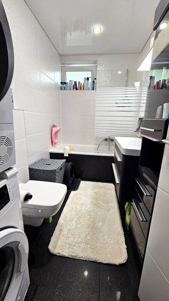 * schöne 3 Zimmerwohnung in Rheinnähe *