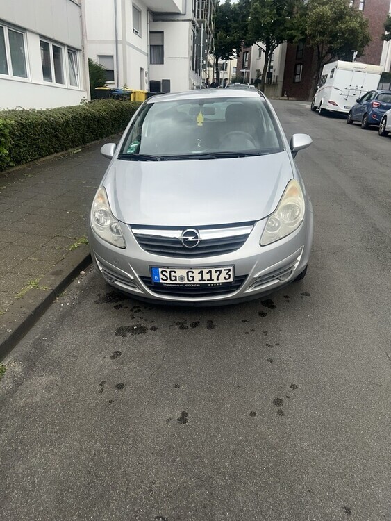 Opel Corsa D 179.000 km 2.500 € Solingen 42651