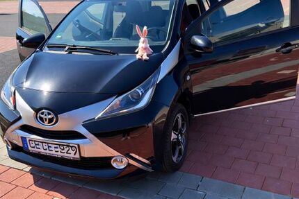 Toyota Aygo (X) 59.000 km 10.490 &euro; Lohmar 53797