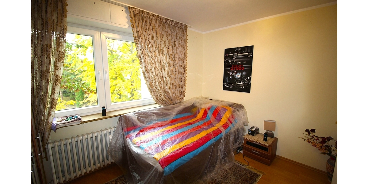 Bezugsfreie, große und barrierearme 4 Zimmer-Wohnung mit Balkon und Tiefgaragenstellplatz 4 zimmer