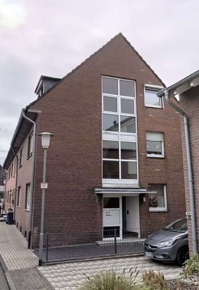 Haus zum Kaufen in Neuss 550.000 € 199.13 m²