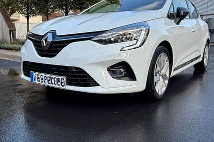 Renault Clio 56.800 km 11.000 &euro; Köln 50739