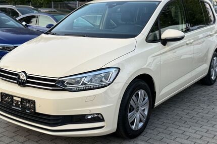 VW Touran 193.794 km 14.829 &euro; Hilden 40721