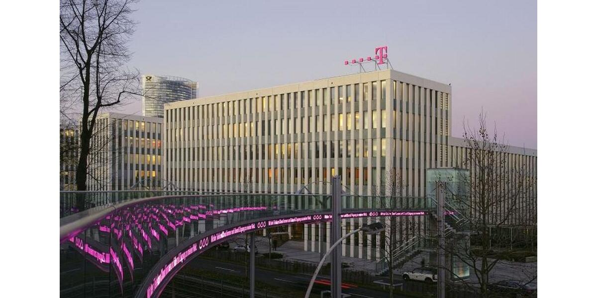 Exklusive Penthouse Wohnung mit großzügiger Dachterrasse und Weitblick! 2 zimmer