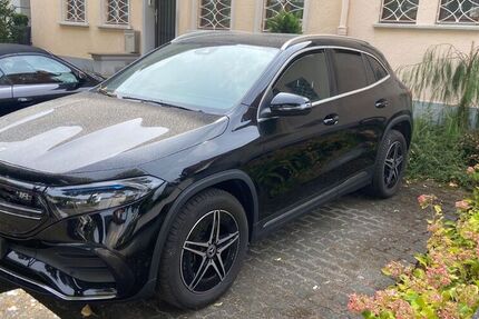 Mercedes EQA