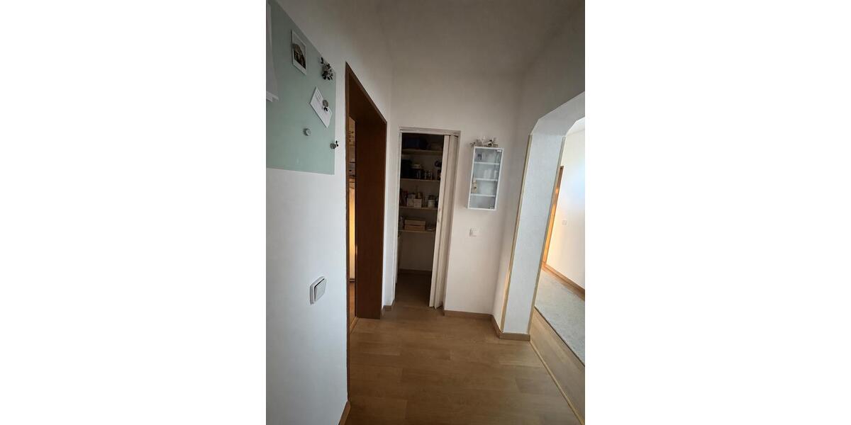 Dachgeschoßwohnung Siegburg - 4 Zimmer, 90 m&sup2;, 289.000&euro; | Angebot:27044150
