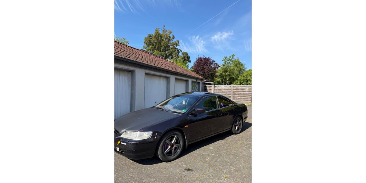 Honda Accord 178.563 km 3.777 &euro; Köln 51143