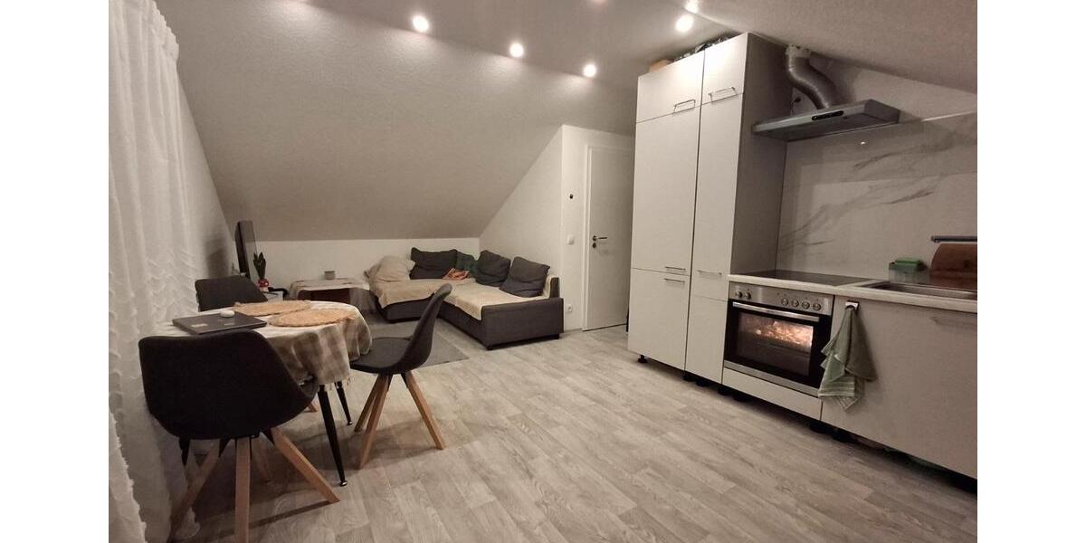 Dachgeschoßwohnung Weilerswist - 2 Zimmer, 38 m&sup2;, 610&euro; | Angebot:25131185