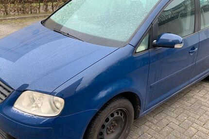 VW Touran 269.282 km 2.222 &euro; Köln 51067