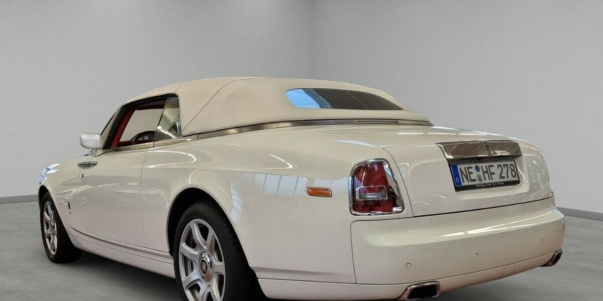 Rolls Royce Phantom Drophead Bespoke Spezial 21.800 km 195.000 &euro; HAAN 42781