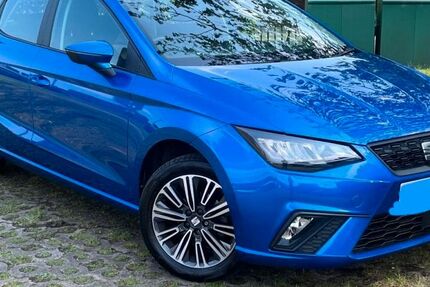 Seat Ibiza 45.000 km 9.999 € Bonn 53129