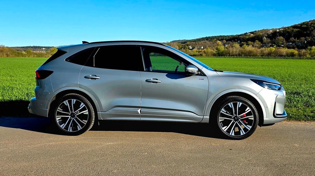 Ford Kuga 37.000 km 38.999 &euro; Hennef 53773