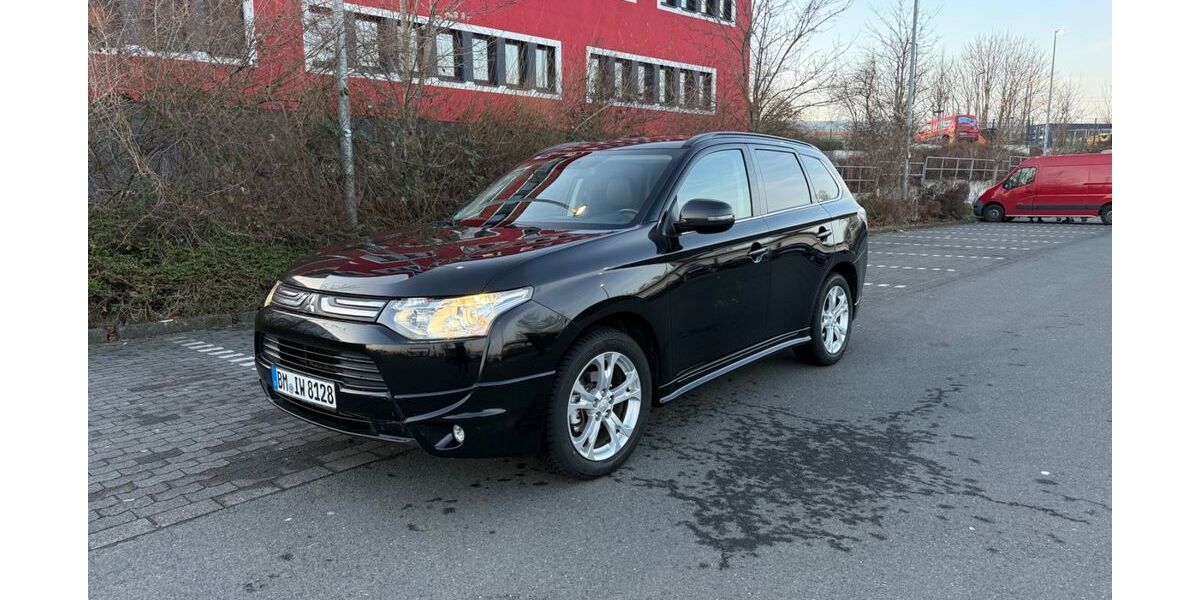 Mitsubishi Outlander 232.000 km 7.999 &euro; Pulheim 50259
