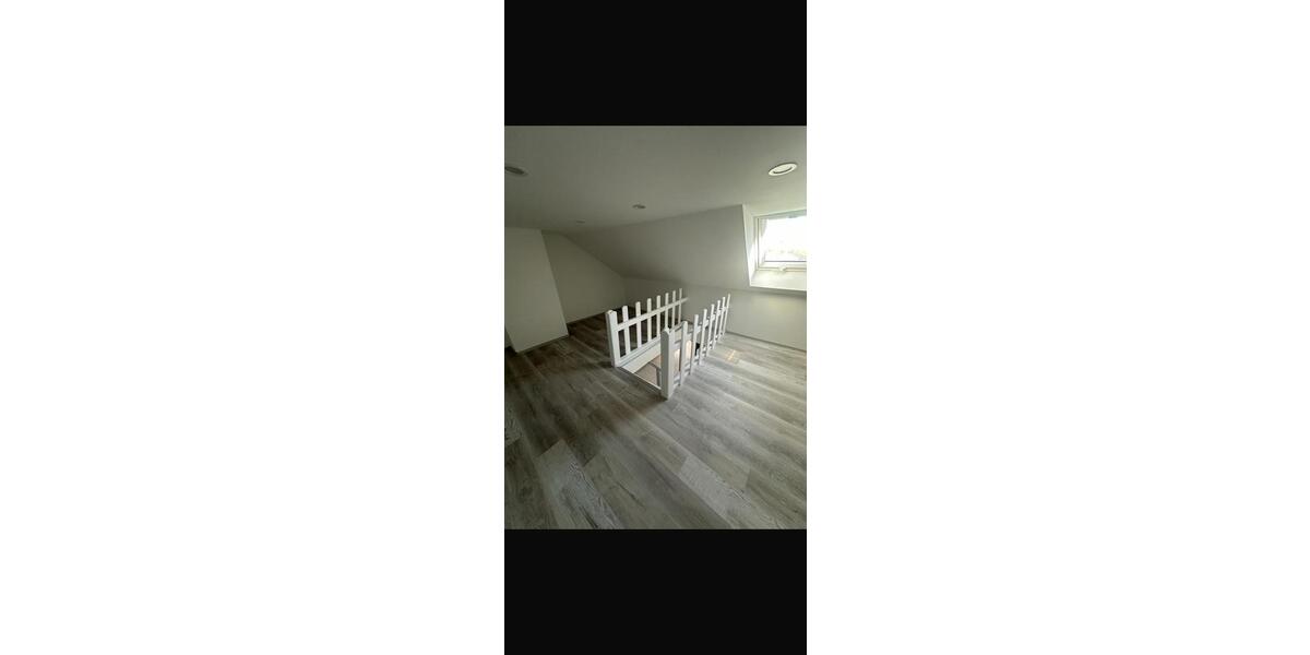 Maisonettenwohnung Köln Chorweiler - 3 Zimmer, 80 m&sup2;, 1.300&euro; | Angebot:26327037