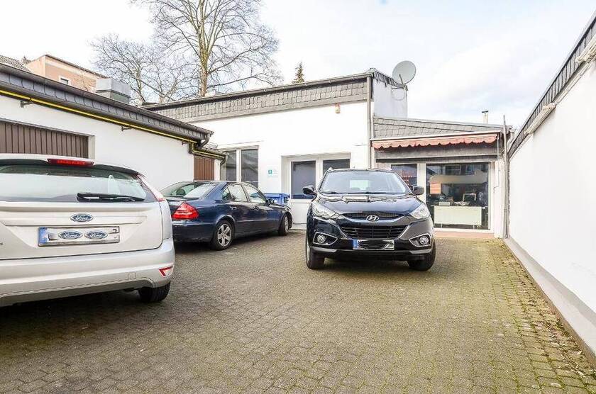 Baugrundstück für Wohn-Geschäftshaus * Baugenehmigung liegt vor * Abrucharbeiten müssen noch durchgeführt werden!