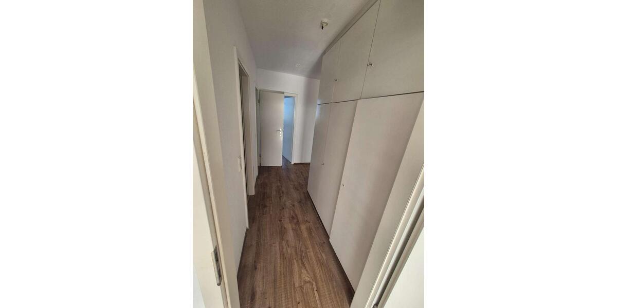 Frisch renovierte 3-Zimmer Wohnung mit Balkon [VAC-19141] 3 zimmer