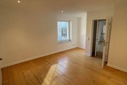 Wohnung Köln Neustadt-Süd - 4 Zimmer, 128 m&sup2;, 1.730&euro; | Angebot:26474791