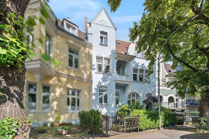Haus zum Kaufen in Brühl 870.000 € 256 m²