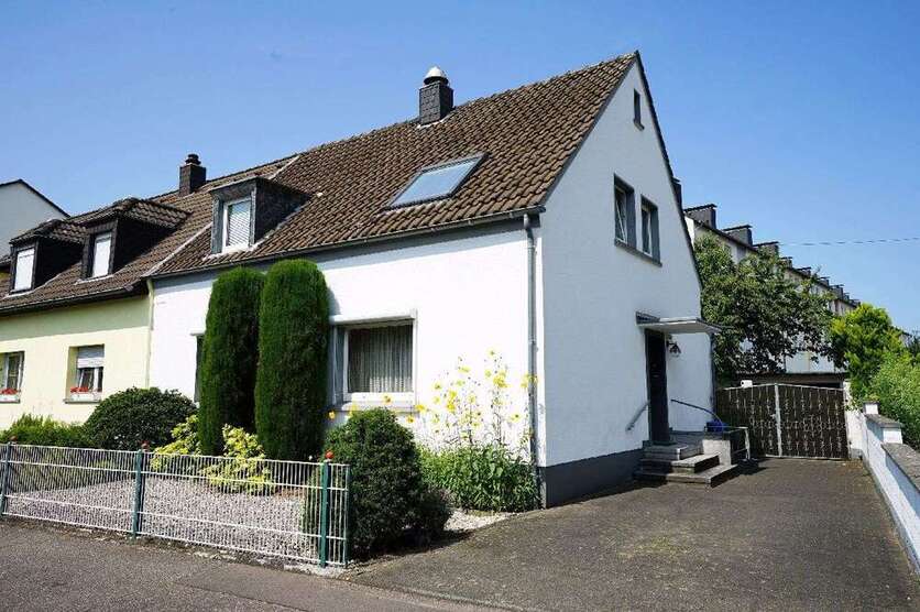 Haus zum Kaufen in Leverkusen 355.000 € 117 m²