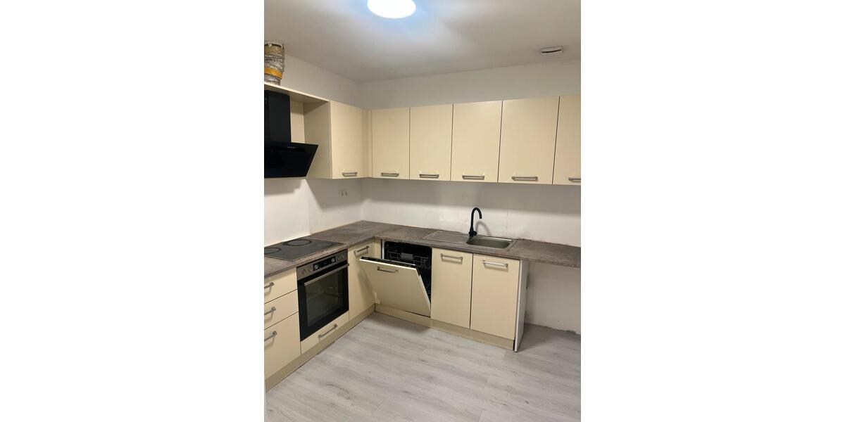 Etagenwohnung Bergheim Ahe - 4 Zimmer, 110 m&sup2;, 1.700&euro; | Angebot:27542629