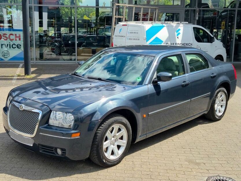300C