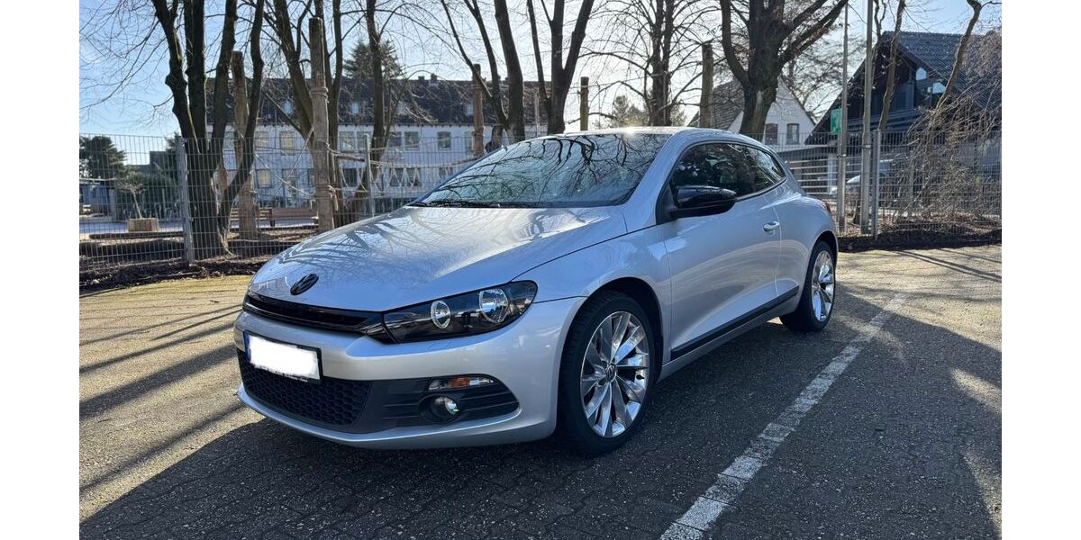 VW Scirocco 114.565 km 7.500 &euro; Bergisch Gladbach 51467